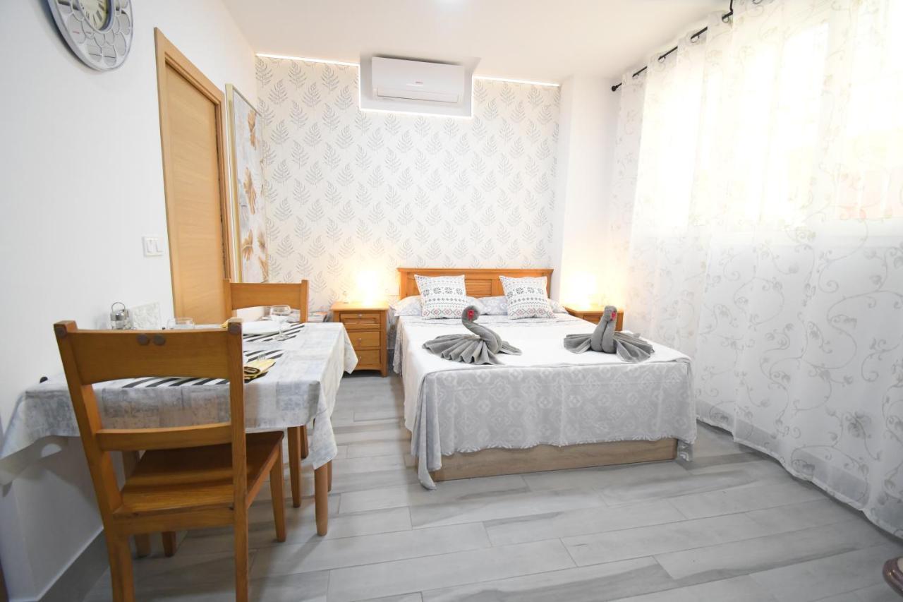 Jara Apartments ! マラガ エクステリア 写真
