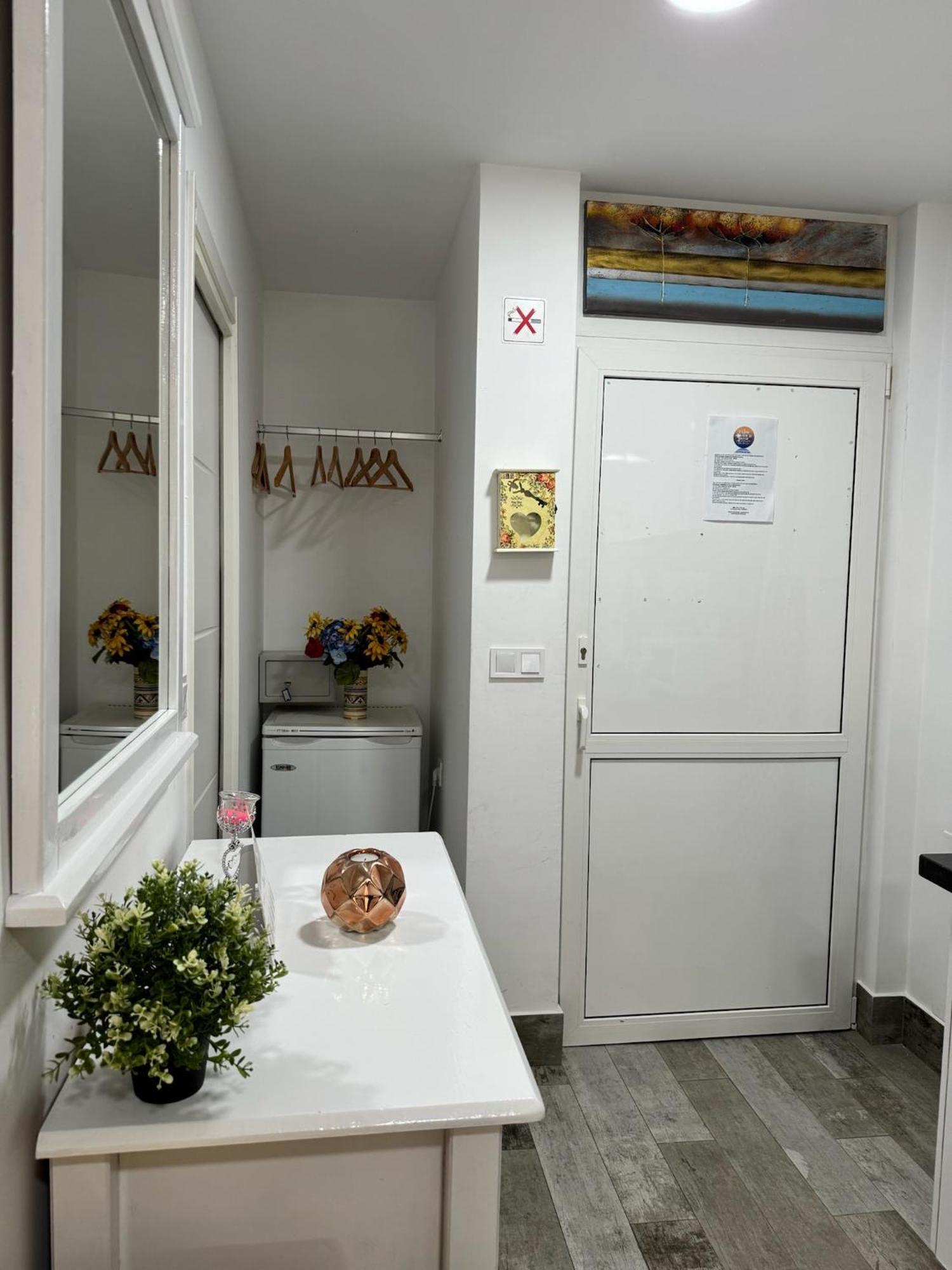 Jara Apartments ! マラガ エクステリア 写真
